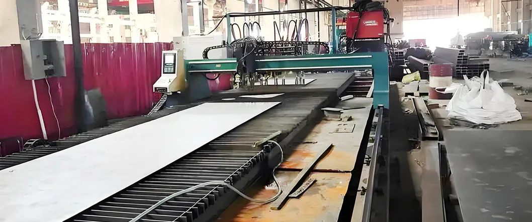 لوح فولاذي مقاوم للصدأ مجلفن 316 BA/2B/NO.1/8K/HL مقاوم للتآكل يدوم طويلاً 3